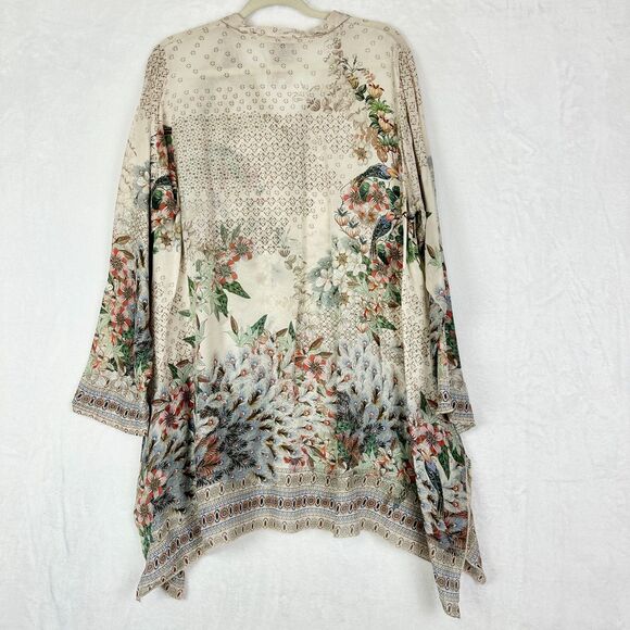 Johnny Was Tunic Top Size Large Popover Curpra Rayon Floral Bird - Picture 2 of 8